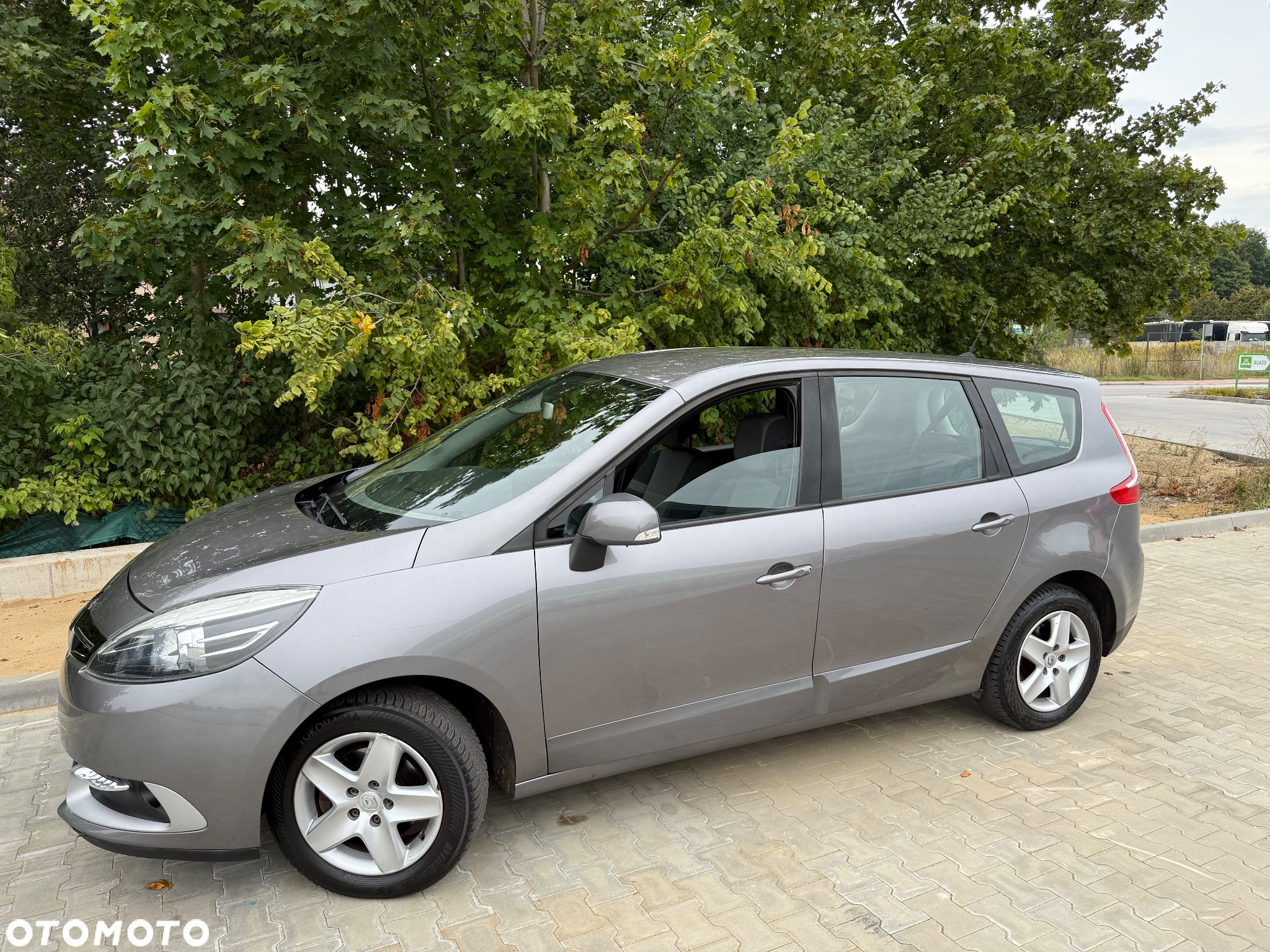 Renault Grand Scenic ENERGY dCi 130 BOSE EDITION - 4
