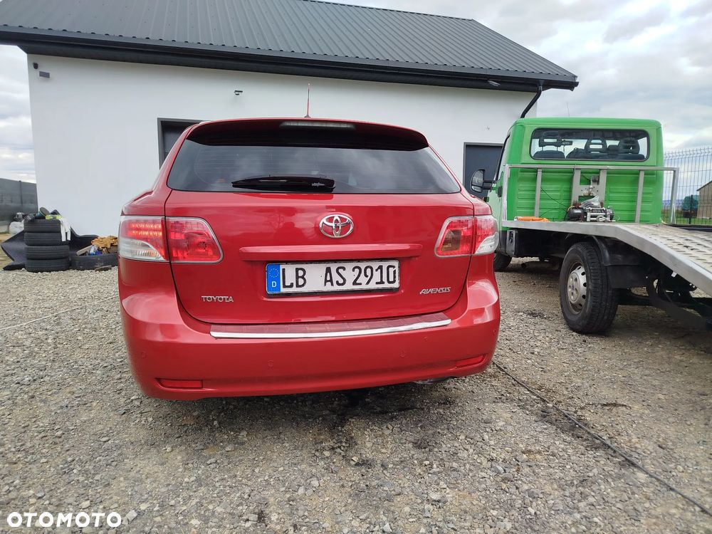 Toyota Avensis - 6