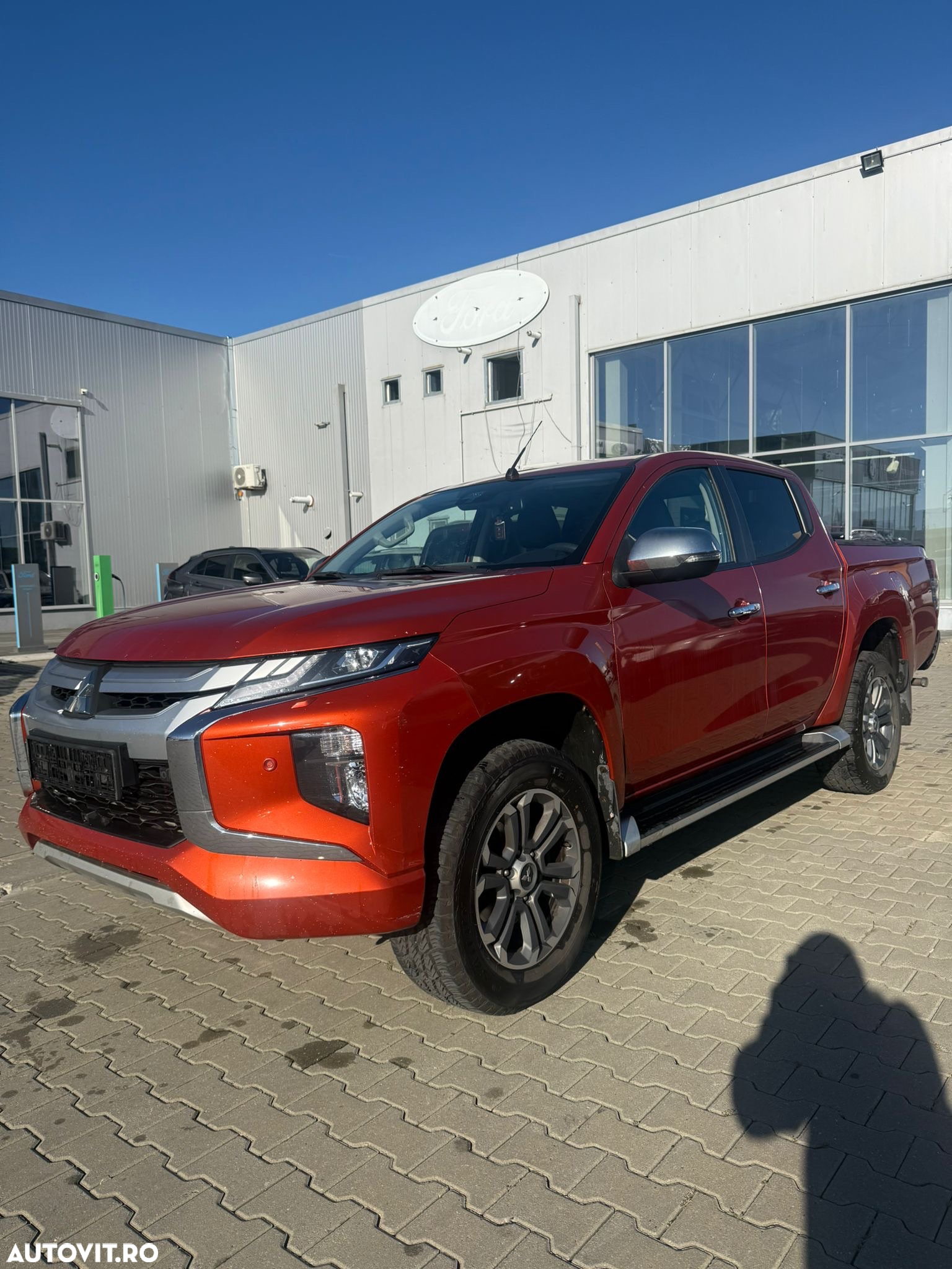 Mitsubishi L200 Double Cab 2.2 DI-D A/T Instyle - 10