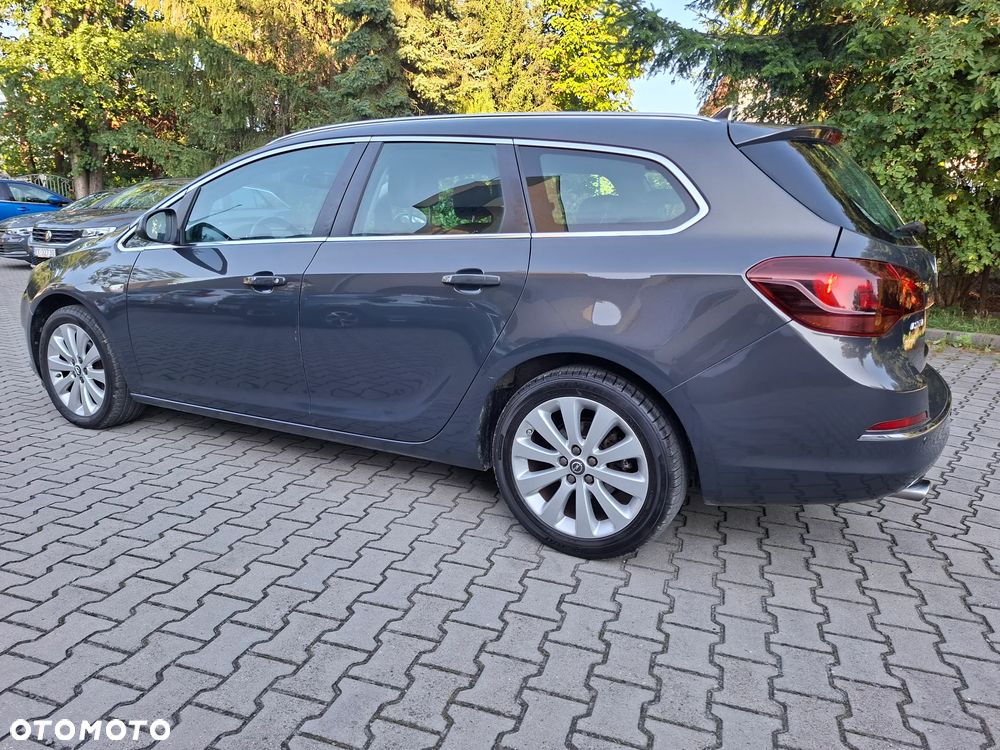 Opel Astra 1.4 T Cosmo - 8
