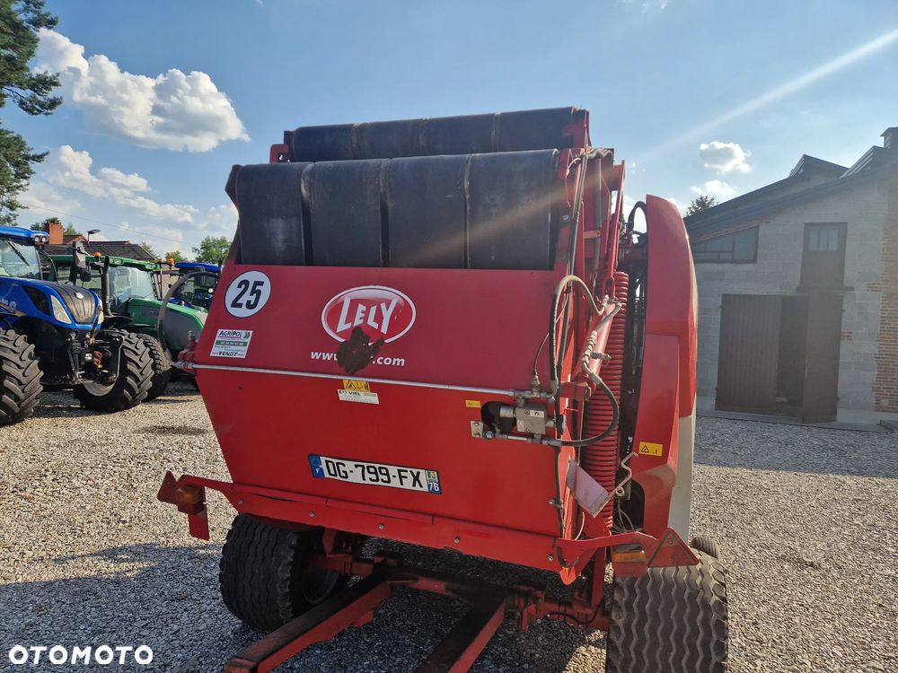 Claas VARIANT 380 - 35