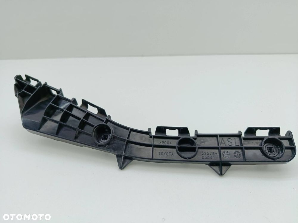 TOYOTA AVENSIS T27 ŚLIZG MOCOWANIE ZDERZAKA LEWY TYŁ 52576-05041 - 1