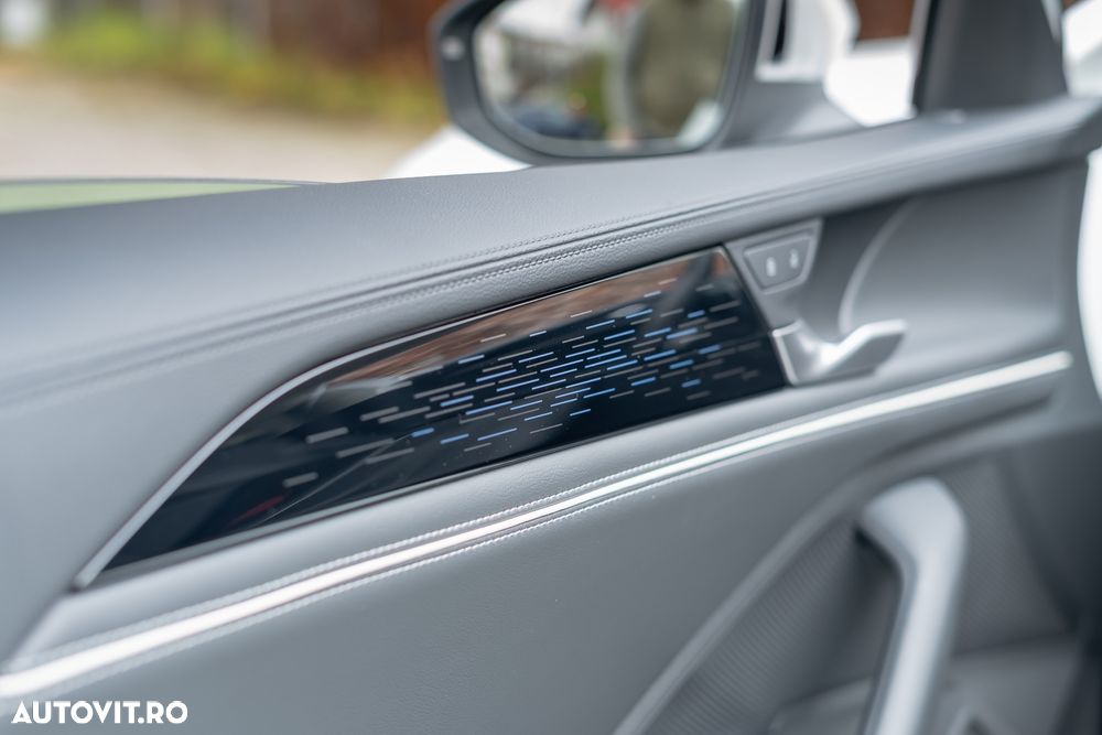 Volkswagen Passat Variant 2.0 TDI SCR DSG Elegance - 30