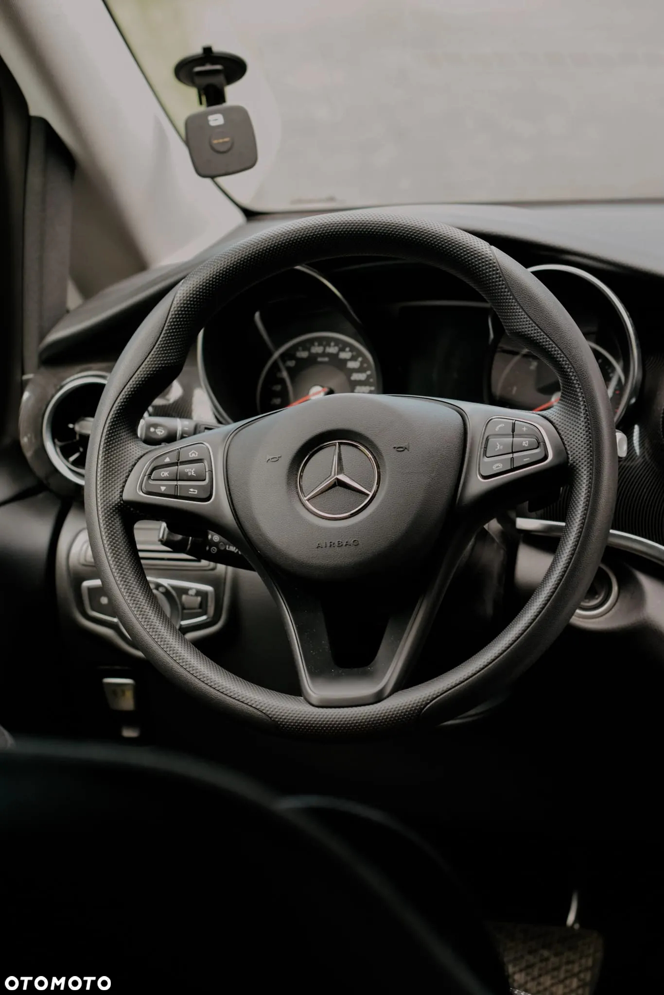 Mercedes-Benz Klasa V 220 d 9G-Tronic (d³ugi) - 31