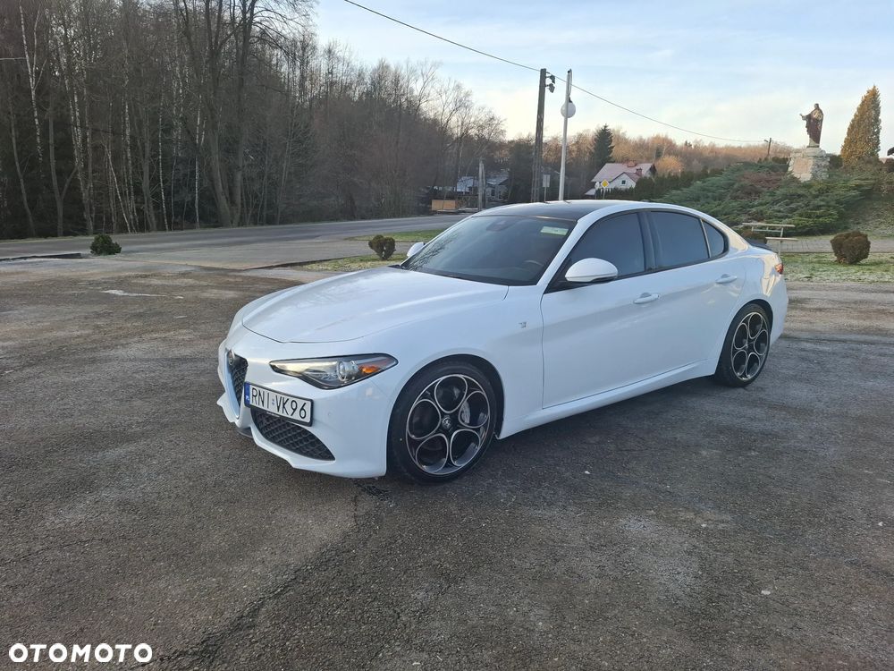 Alfa Romeo Giulia 2.0 Turbo 16V AT8 Veloce - 36