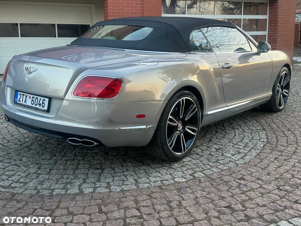 Bentley Continental GT V8 Convertible - 29