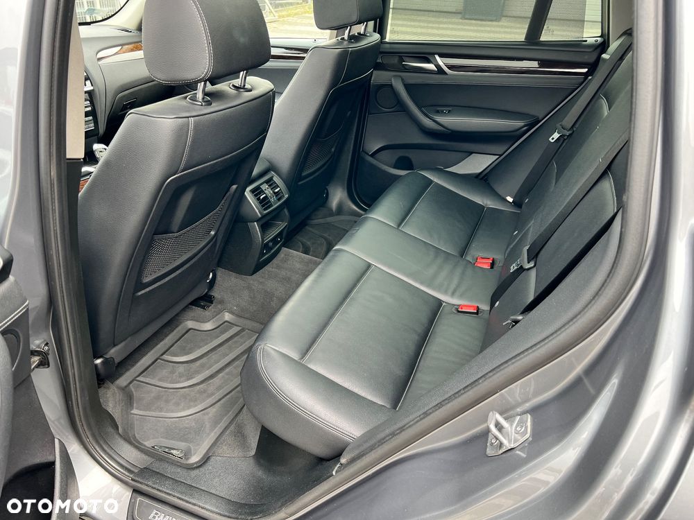 BMW X3 xDrive28i Advantage - 8