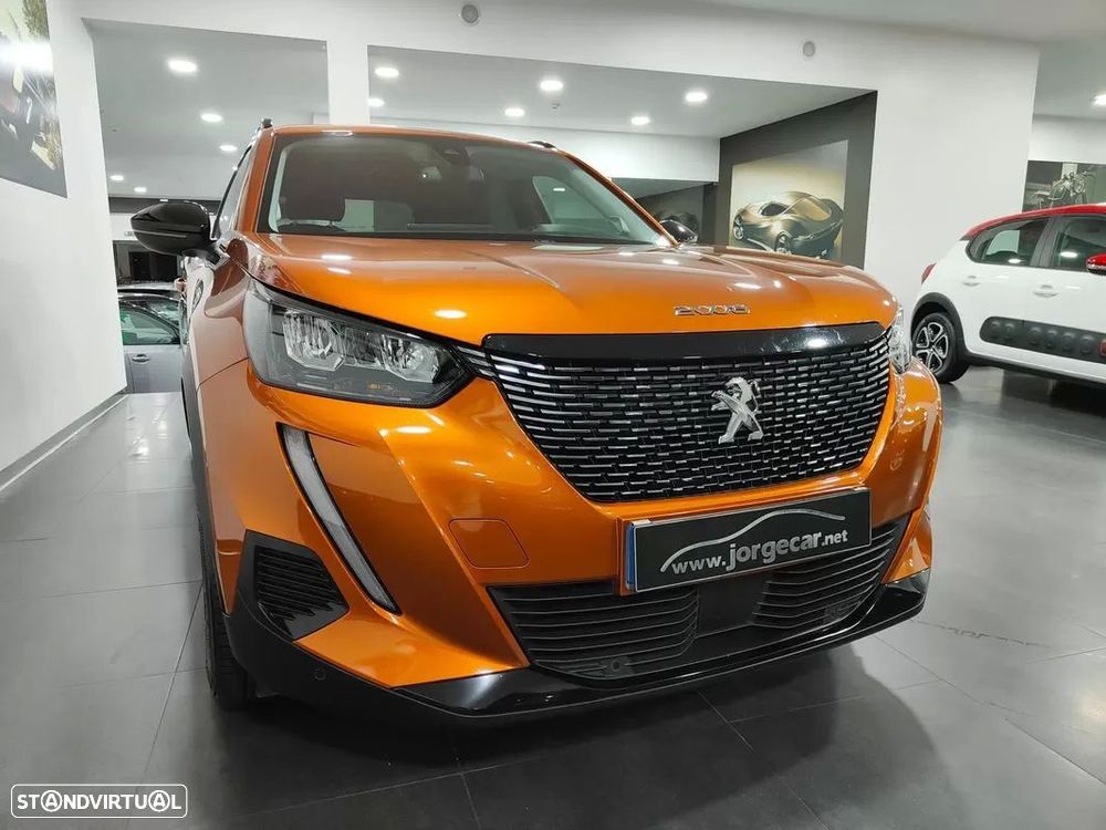 Peugeot 2008 1.2 PureTech Allure — fotografia 6