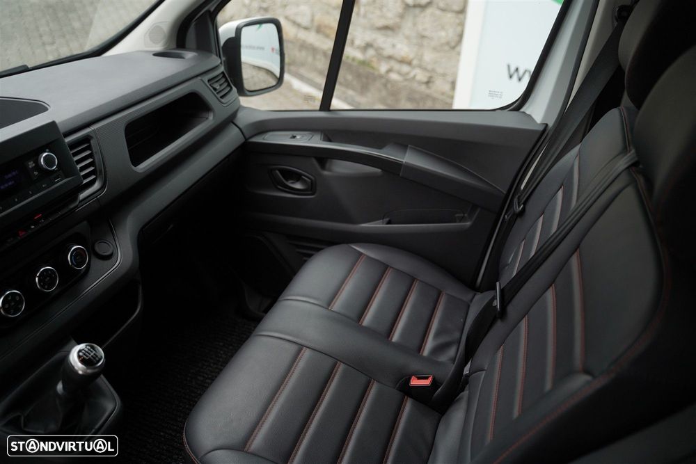 Renault Trafic 2.0 Blue dCi L2H1 IP - 21