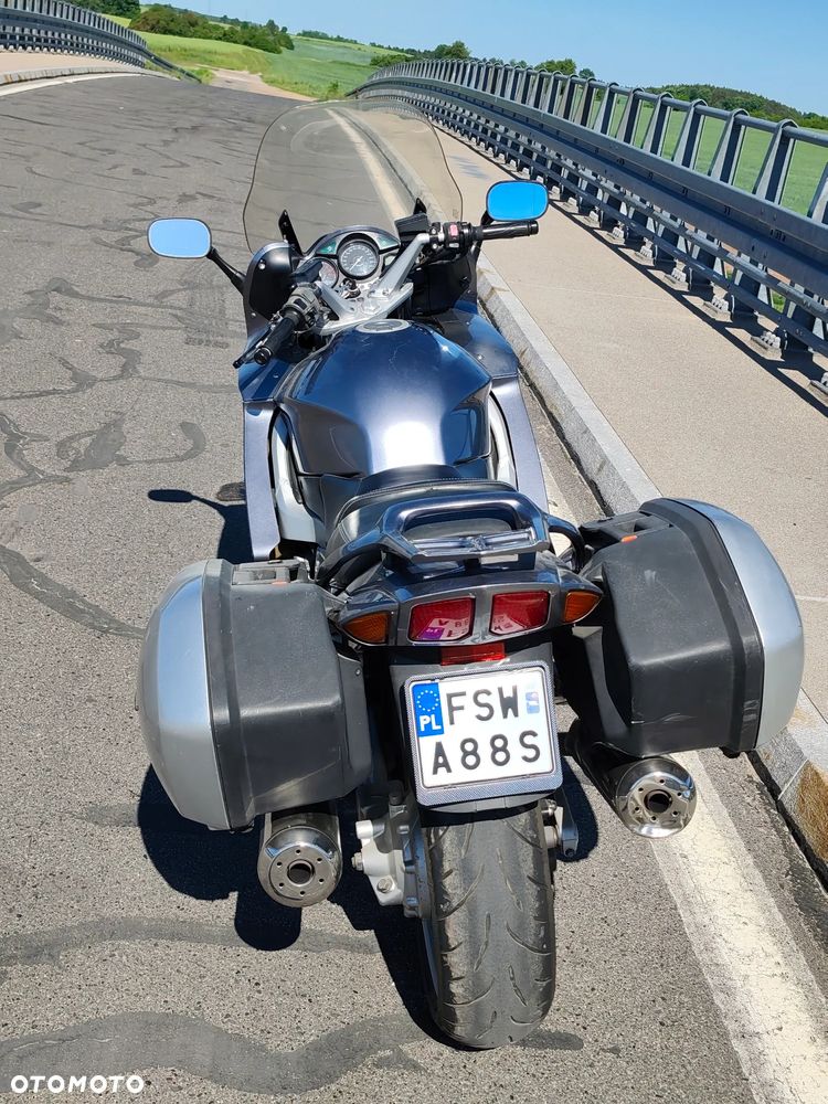 Yamaha FJR - 21
