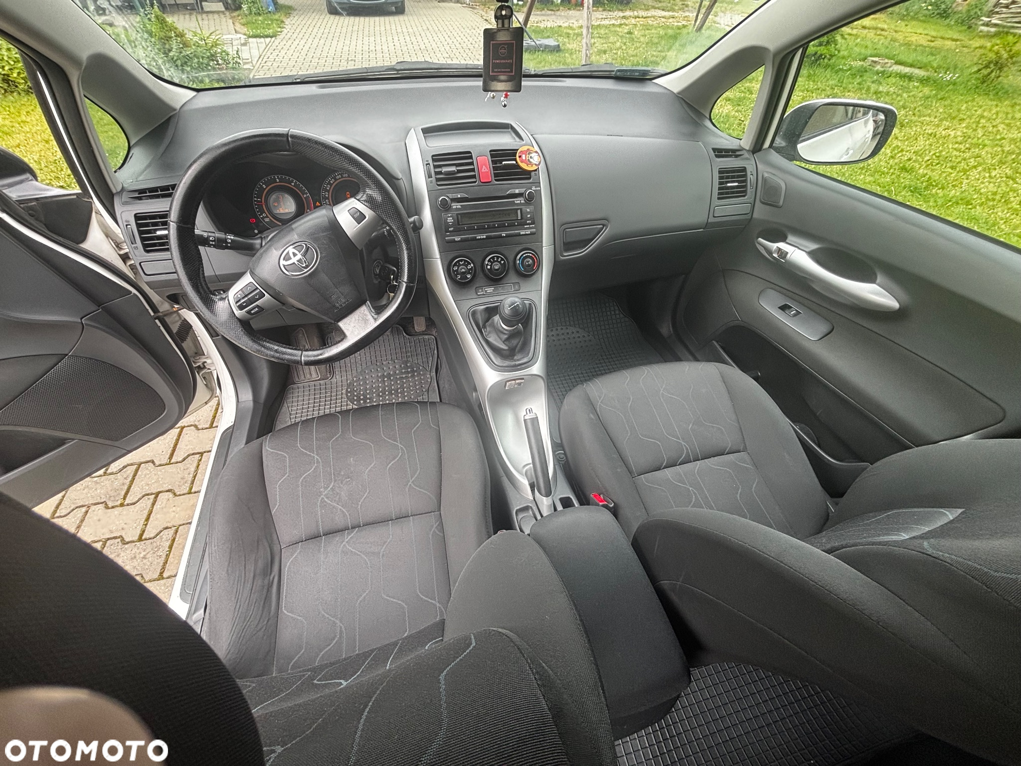 Toyota Auris 1.4 D-4D 2010 - 13