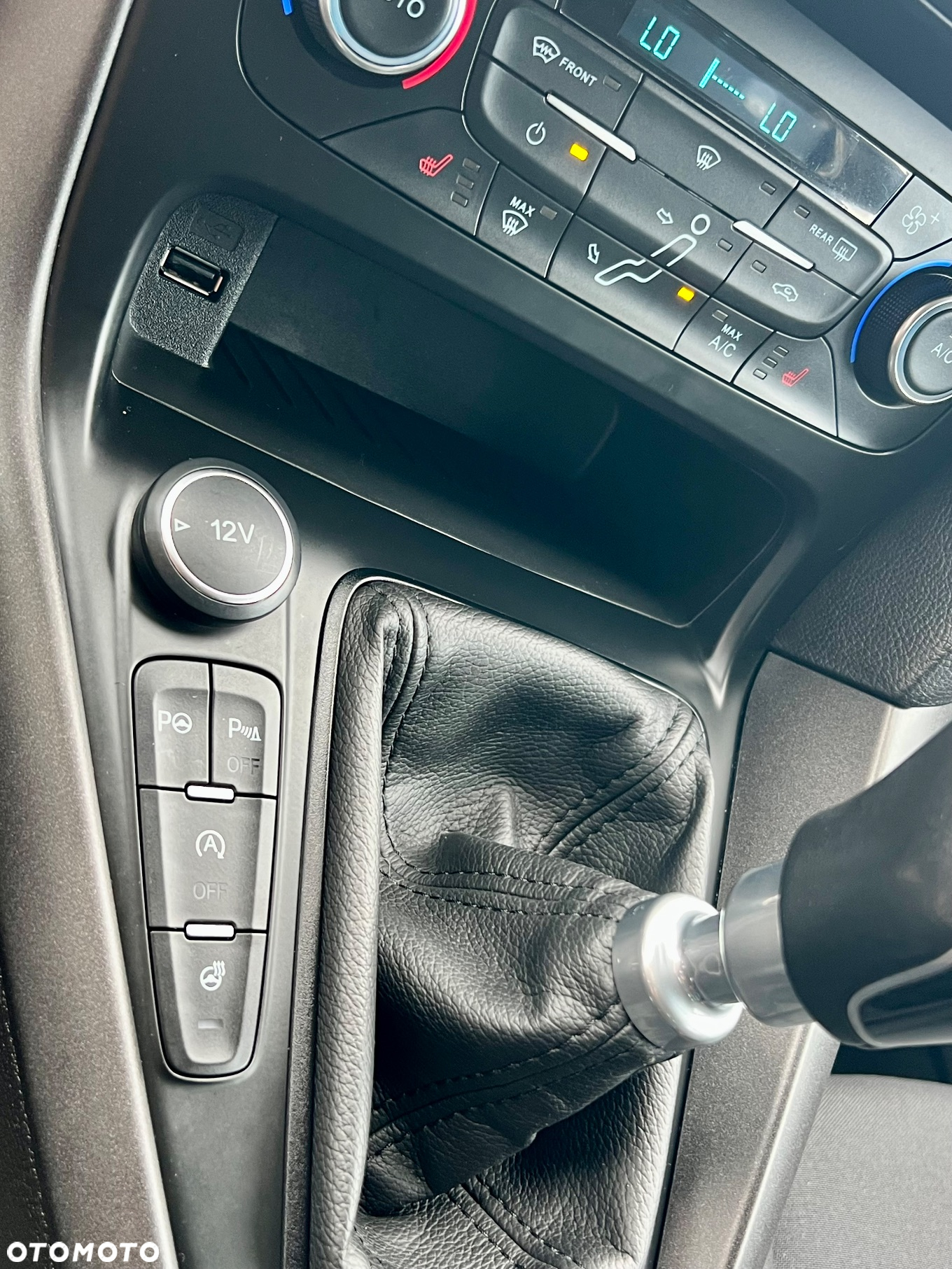 Ford Focus 1.0 EcoBoost Connected - 11