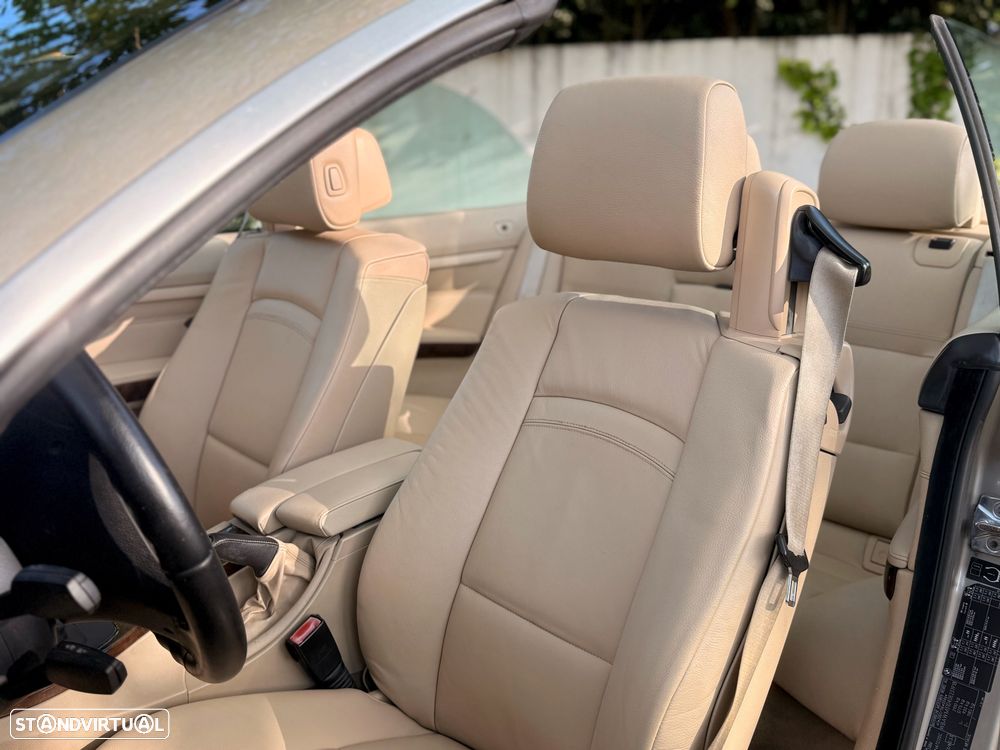 BMW 320 d Cabrio Auto - 12