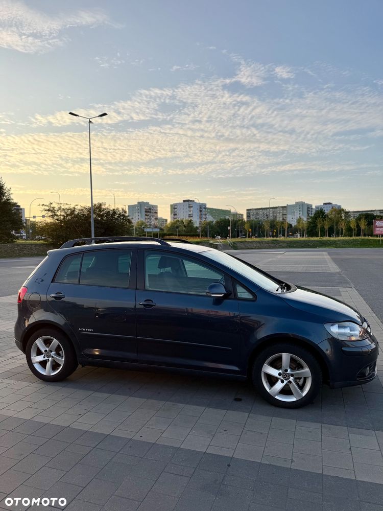 Volkswagen Golf Plus 1.9 TDI DPF United - 3