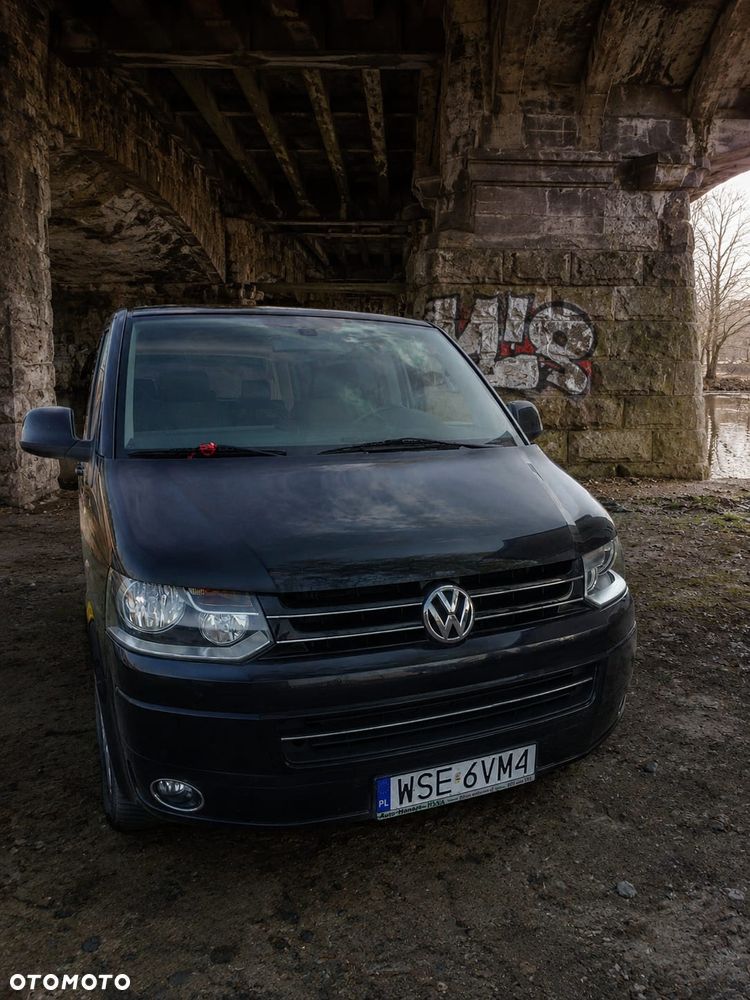 Volkswagen Multivan - 2