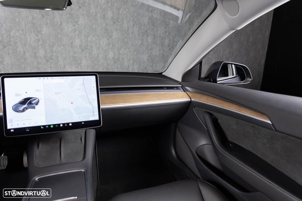 Tesla Model 3 Standard Range Plus RWD - 30