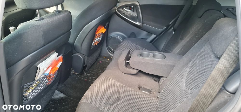 Toyota RAV4 2.2 D-4D 2010 - 25