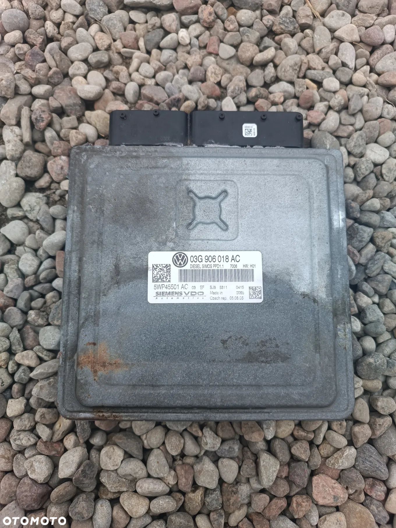 vw passat b6 2.0 tdi komputer sterownik silnika 03G906018AC - 1