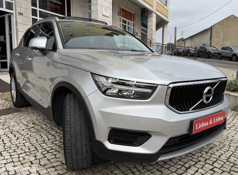 Volvo XC 40 1.5 T3 Momentum Tech Edition - 2