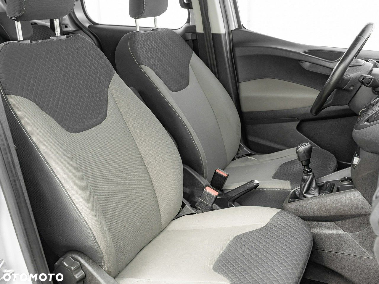 Ford Transit Courier 1.0 EcoBoost Trend - 27