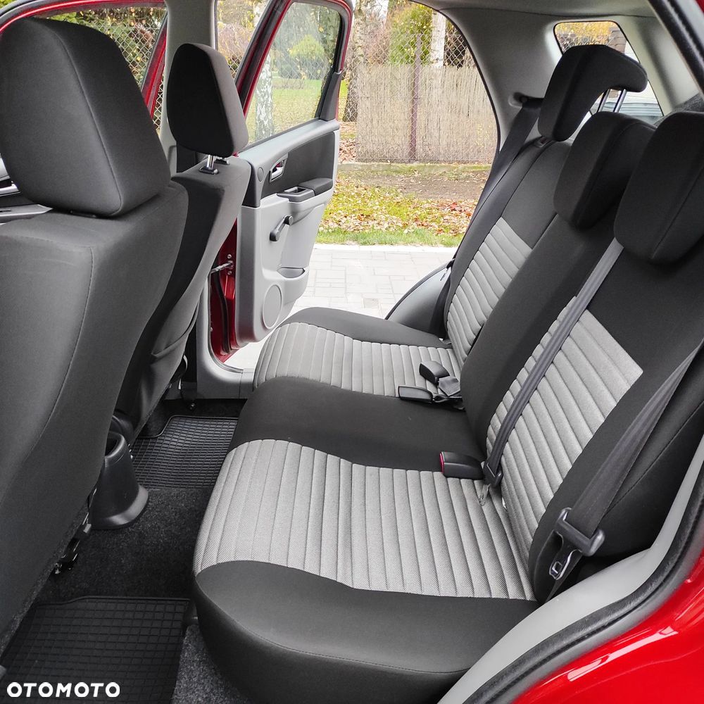 Suzuki SX4 1.6 Comfort - 21