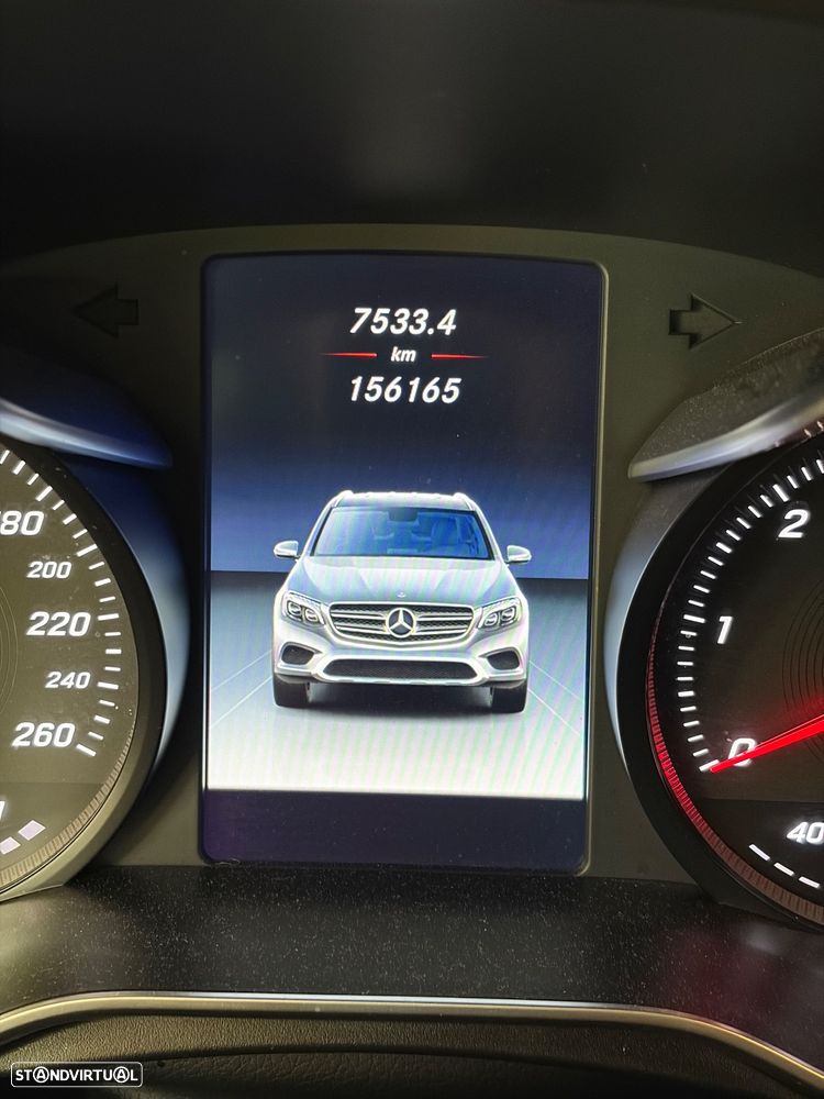 Mercedes-Benz GLC 250 d AMG Line 4-Matic - 18
