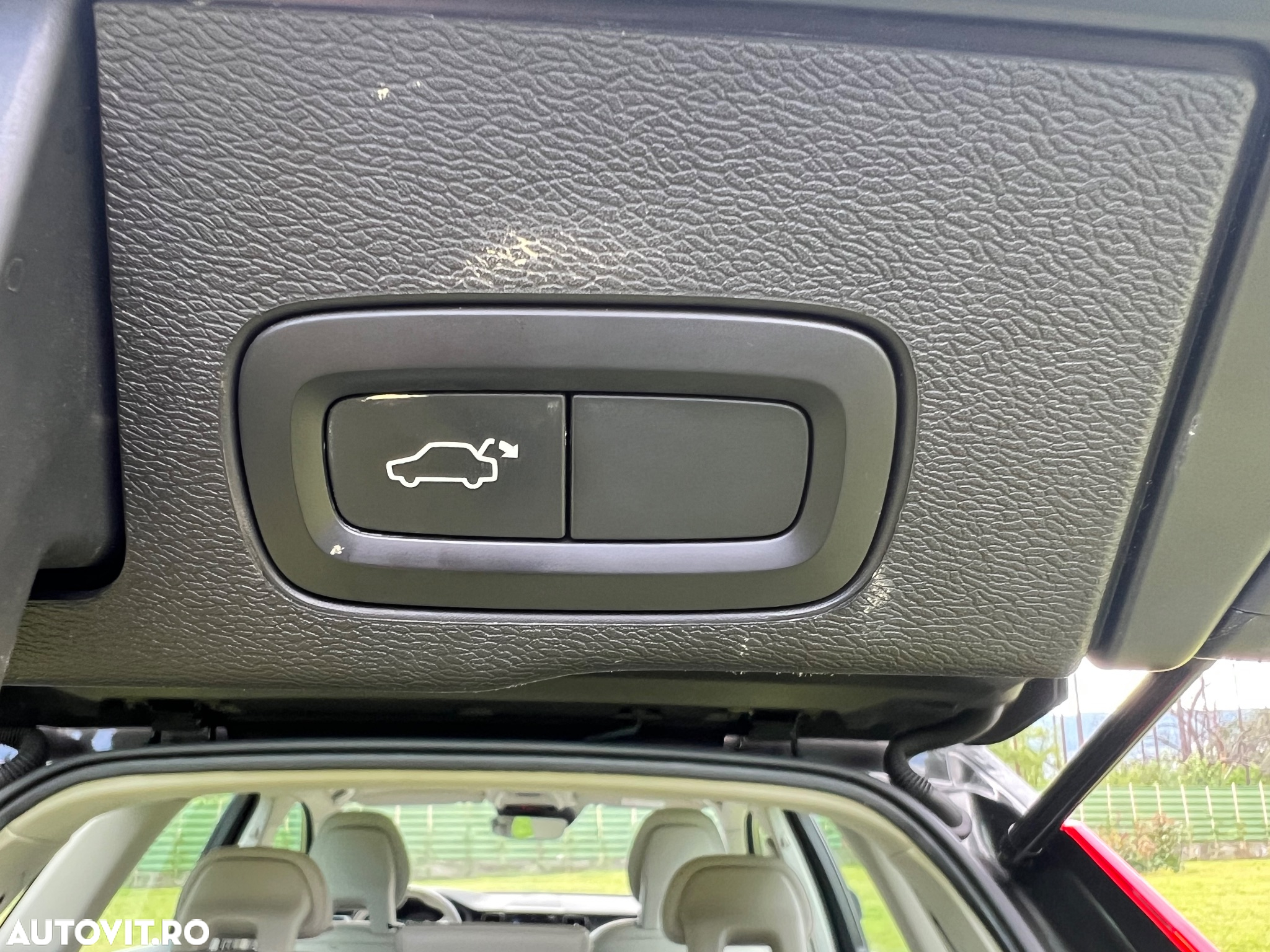 Volvo XC 60 D4 AWD Geartronic RDesign - 12