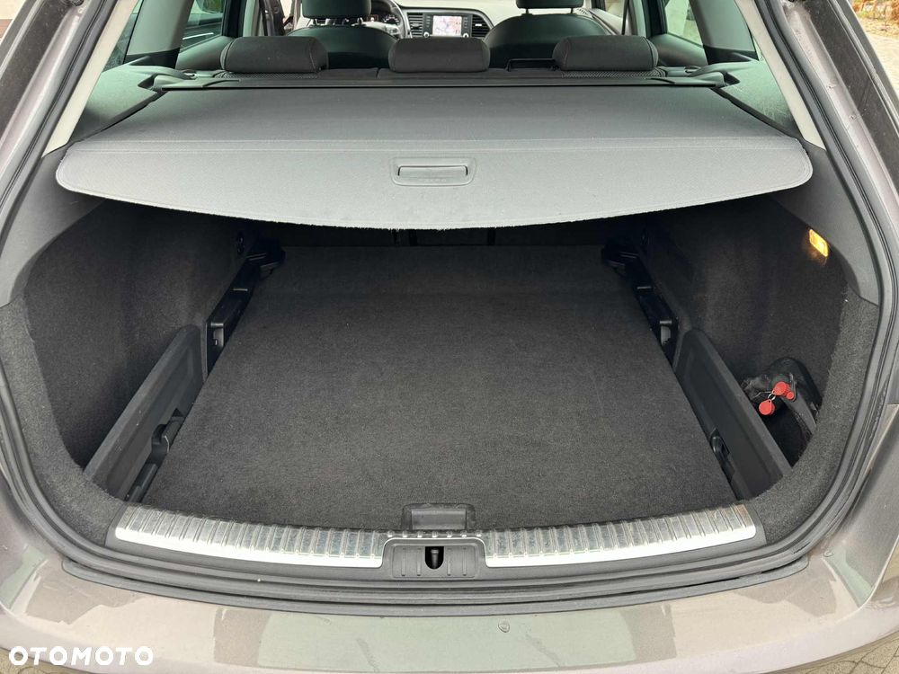 Seat Leon 2.0 TDI DPF Start&Stop DSG FR - 10