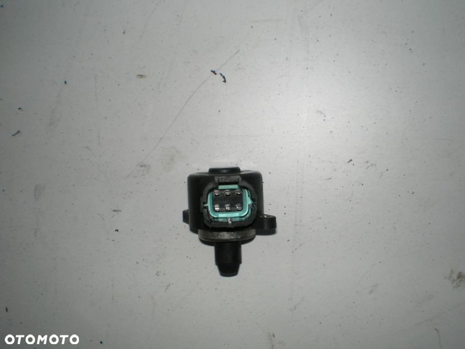 PRIMERA P11 2,0 16V CZUJNIK SILNICZEK KROKOWY - 2