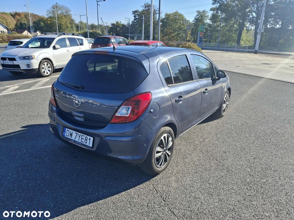 Opel Corsa 1.4 16V Color Edition - 9