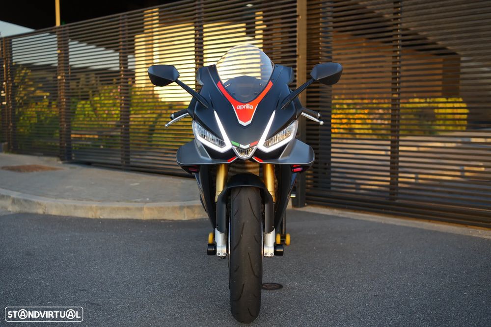 Aprilia RSV 4 - 2