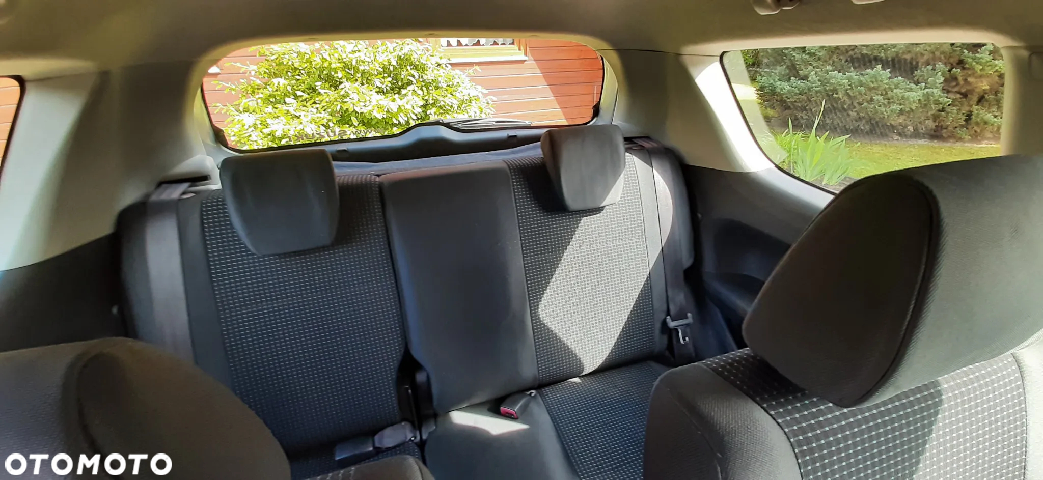 Suzuki Swift - 8