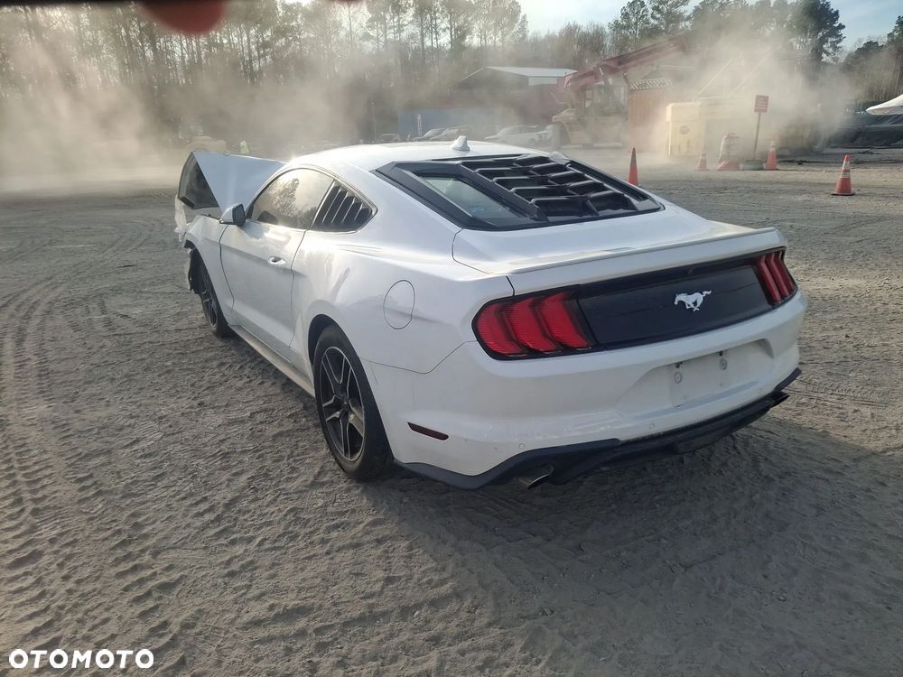 Ford Mustang 2.3 EcoBoost - 8