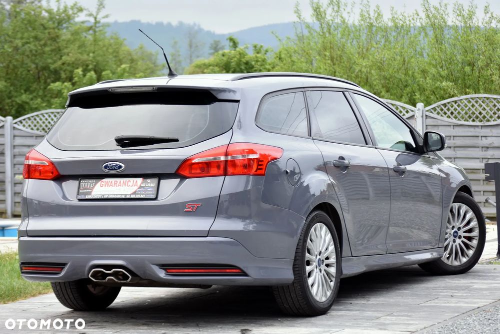 Ford Focus 2.0 TDCi ST - 18