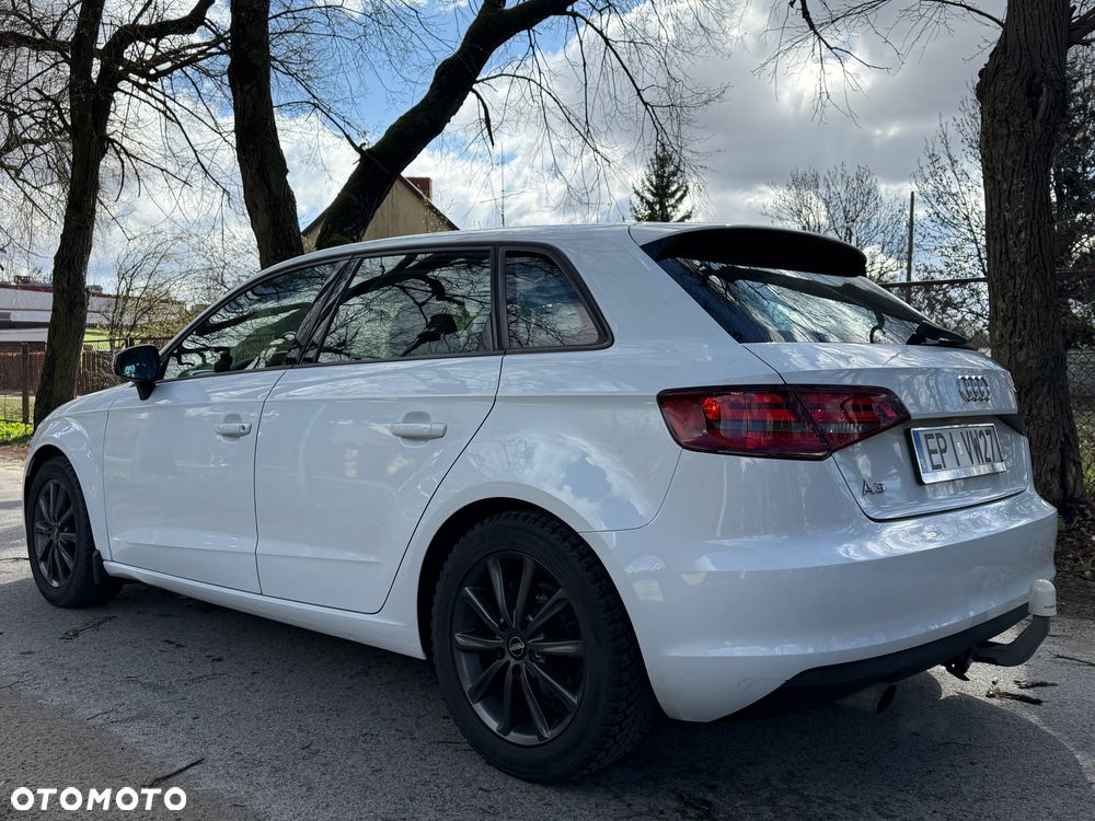 Audi A3 Sportback - 4