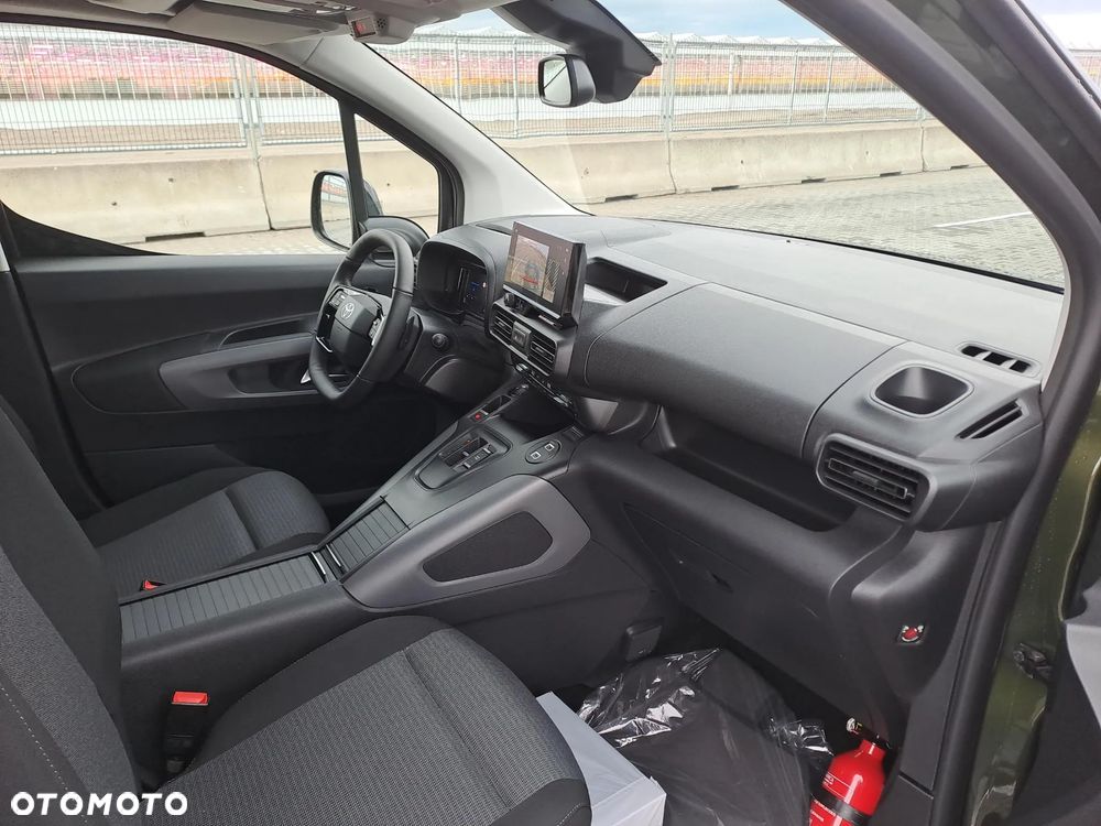 Toyota Proace City Verso 1.5 D-4D VIP - 27