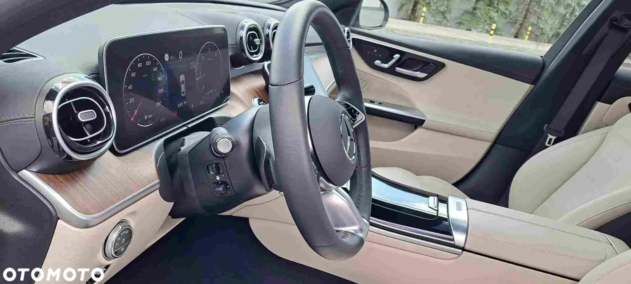 Mercedes-Benz Klasa C 220 d 4Matic T 9G-TRONIC Avantgarde - 13