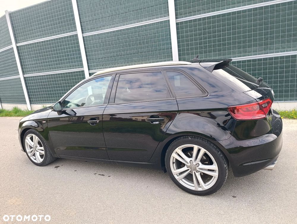 Audi A3 Sportback 2.0 TDI S line Sportpaket - 13