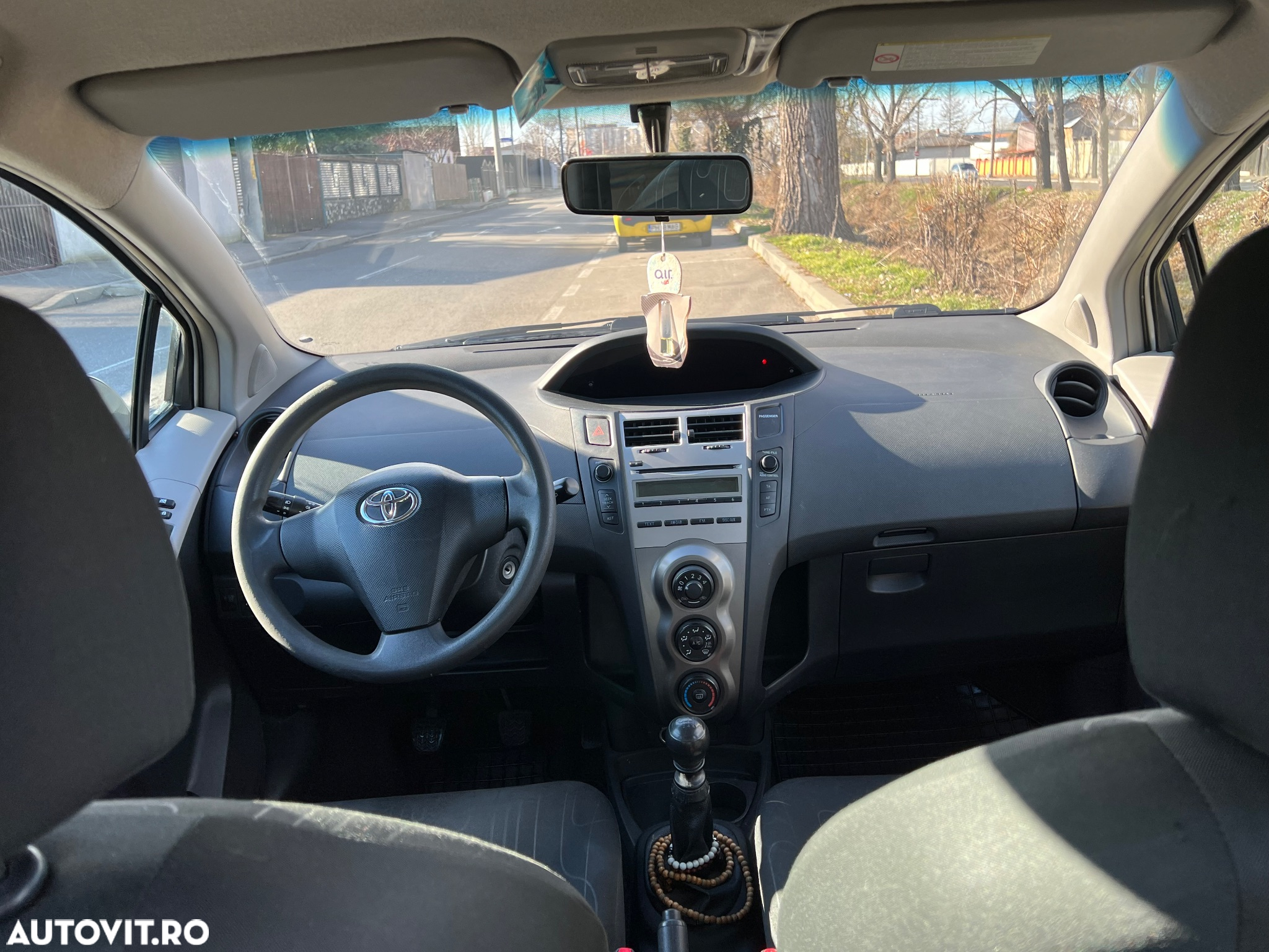 Toyota Yaris - 13