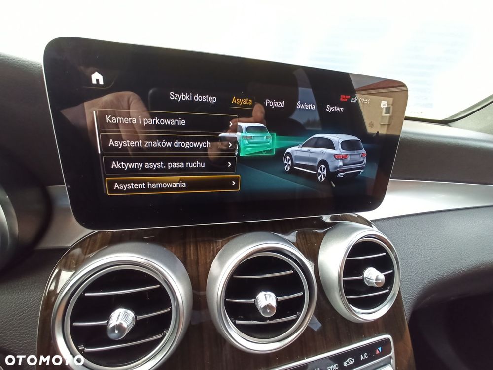 Mercedes-Benz GLC - 15