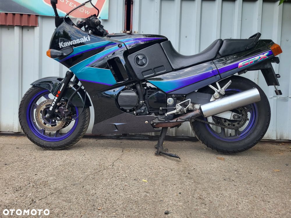 Kawasaki GPX - 1