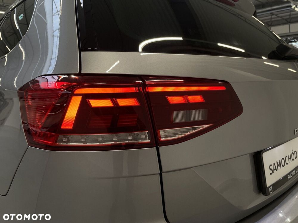 Volkswagen Passat - 10