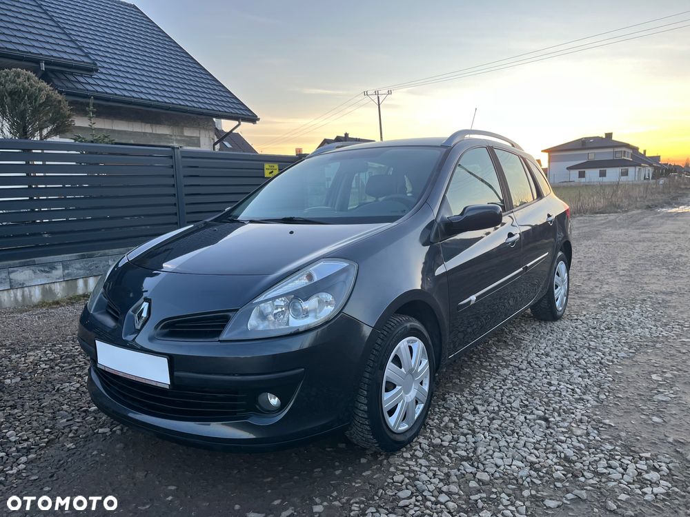 Renault Clio - 1