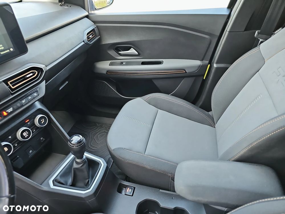 Dacia Jogger 1.0 TCe SL Extreme 7os - 21