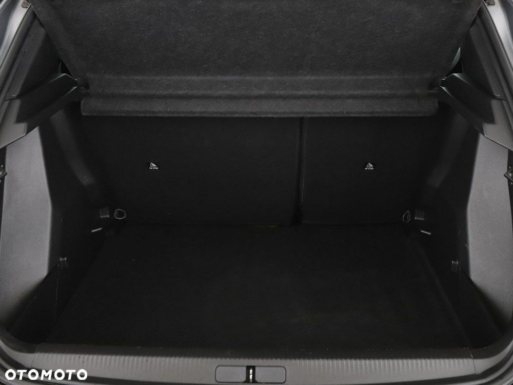 Peugeot 2008 PureTech 100 Allure - 21