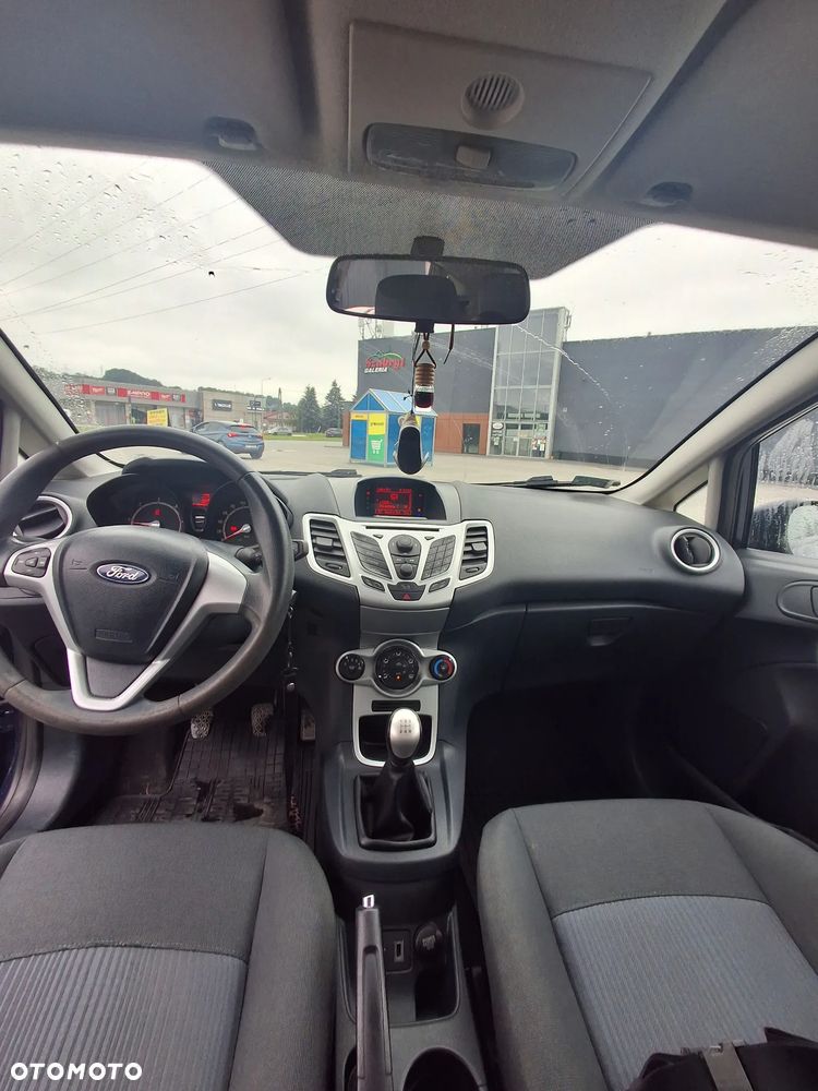 Ford Fiesta 1.4 TDCi Ambiente - 16