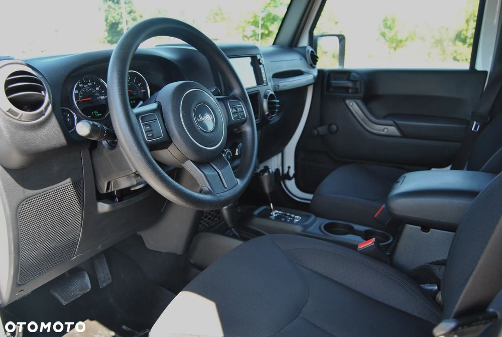 Jeep Wrangler - 5