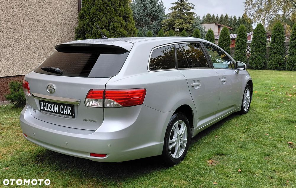 Toyota Avensis - 7