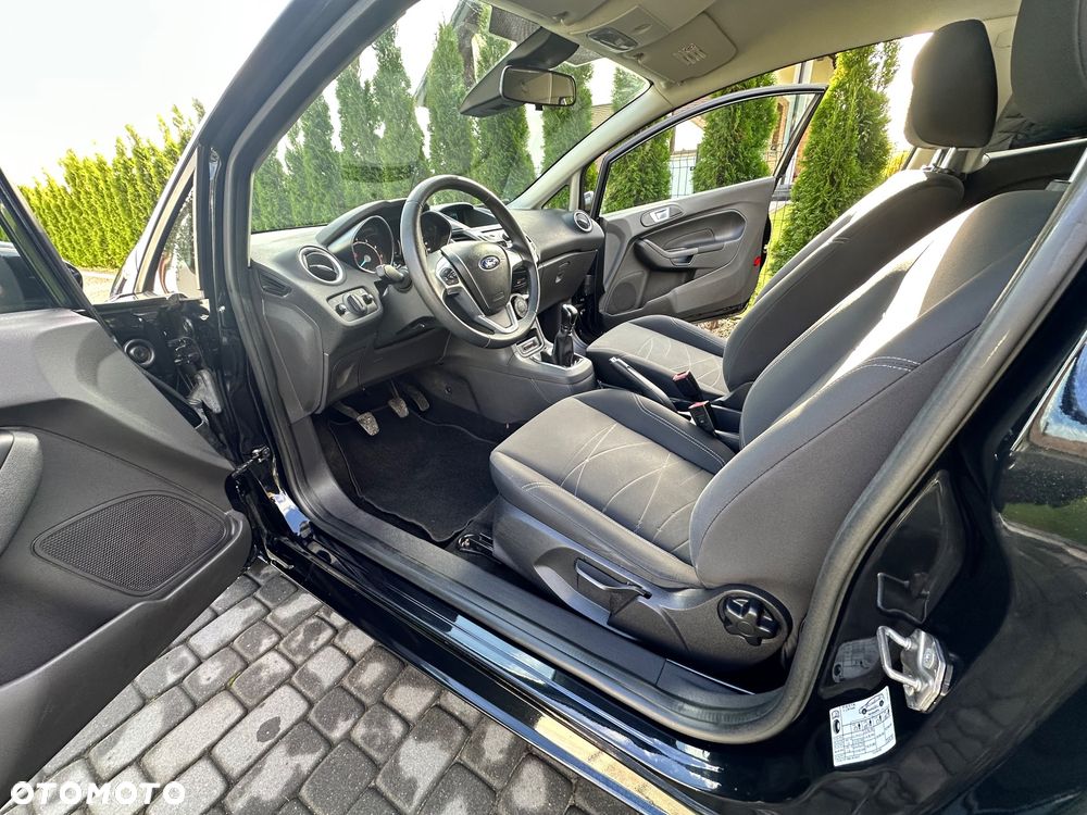 Ford Fiesta - 12