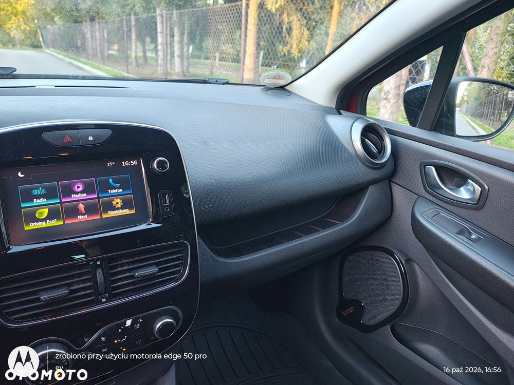 Renault Clio - 17